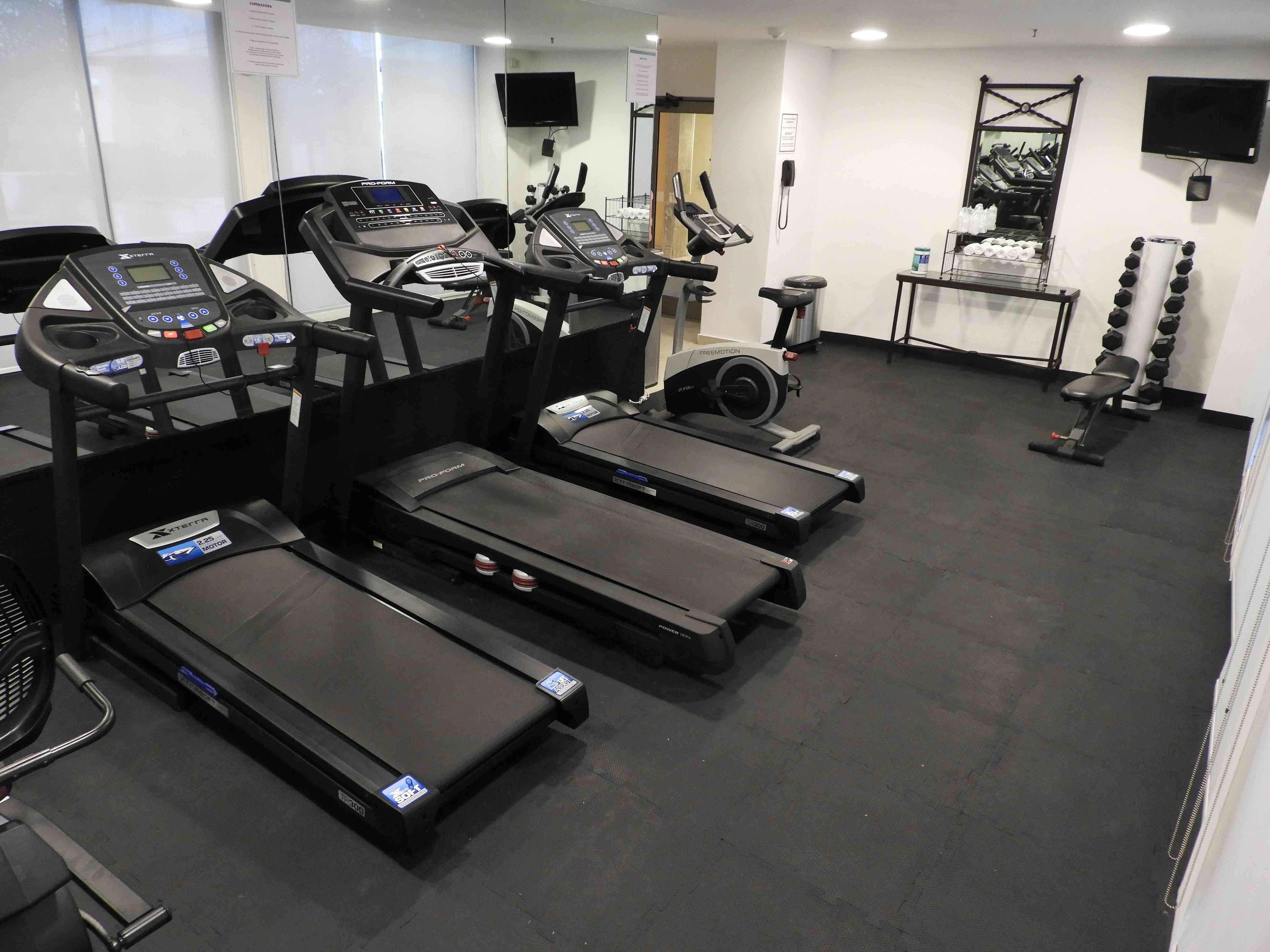 Holiday Inn Reynosa Zona Dorada Екстер'єр фото