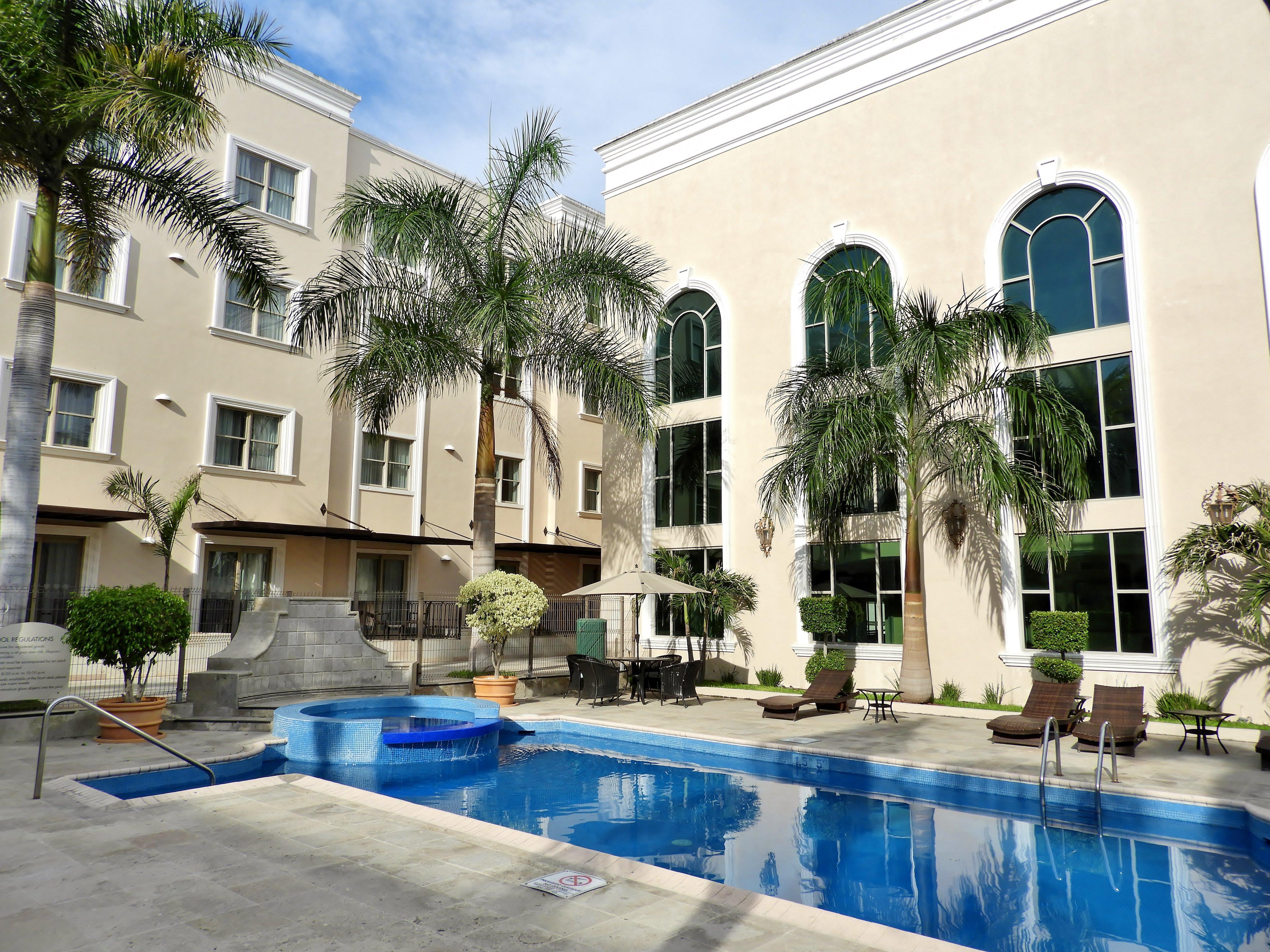 Holiday Inn Reynosa Zona Dorada Екстер'єр фото