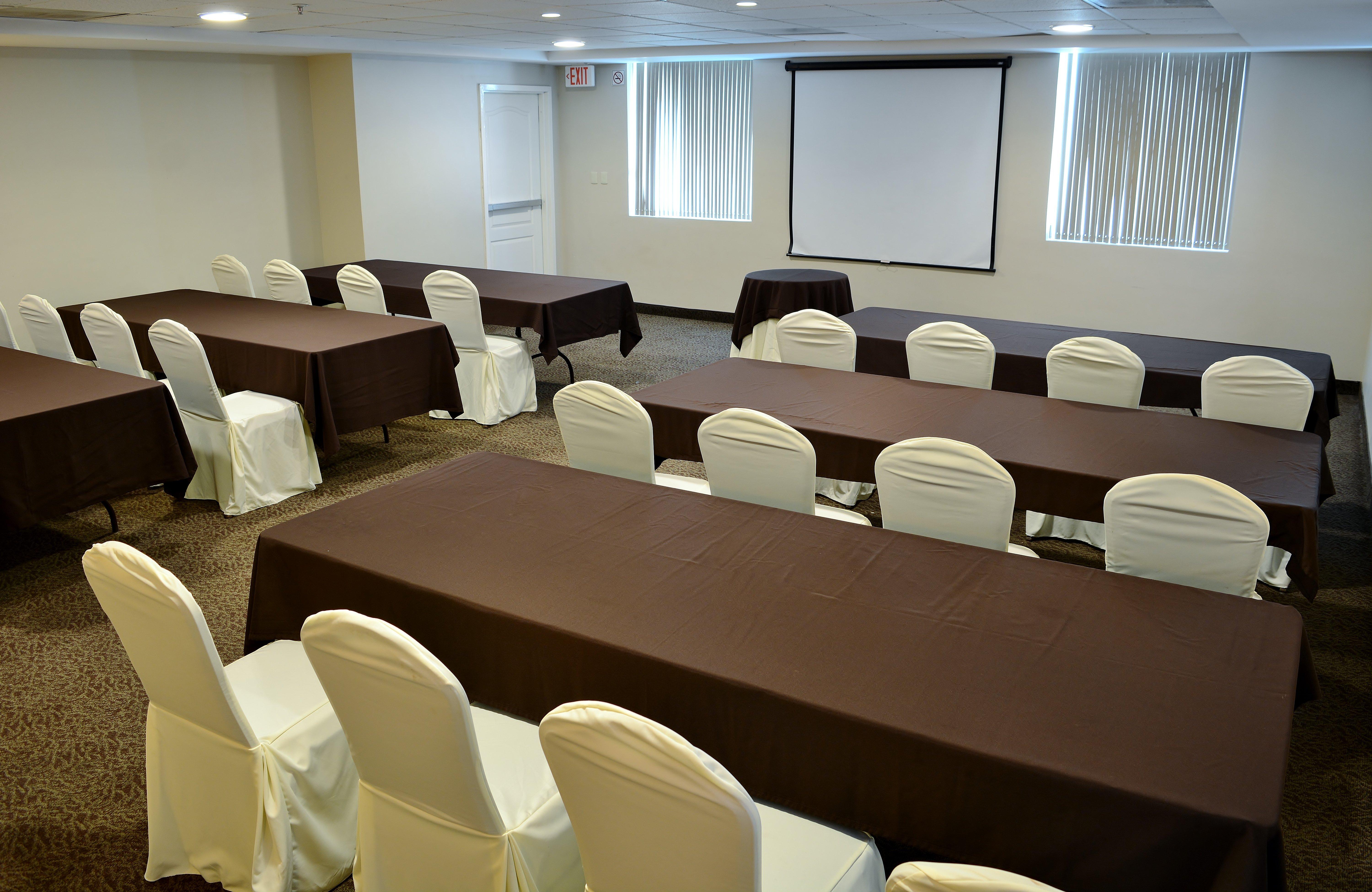 Holiday Inn Reynosa Zona Dorada Екстер'єр фото